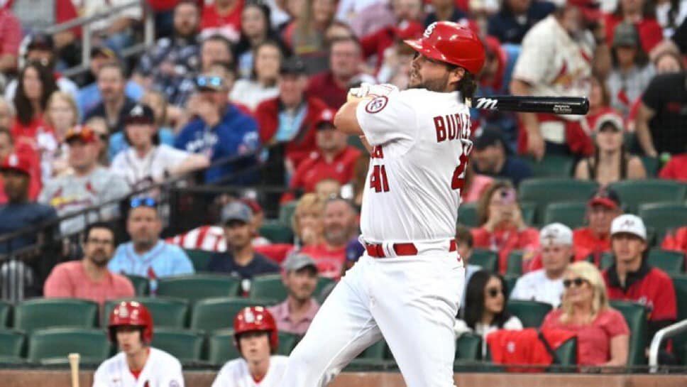 Alec Burleson helps St. Louis win late-night game in San Francisco