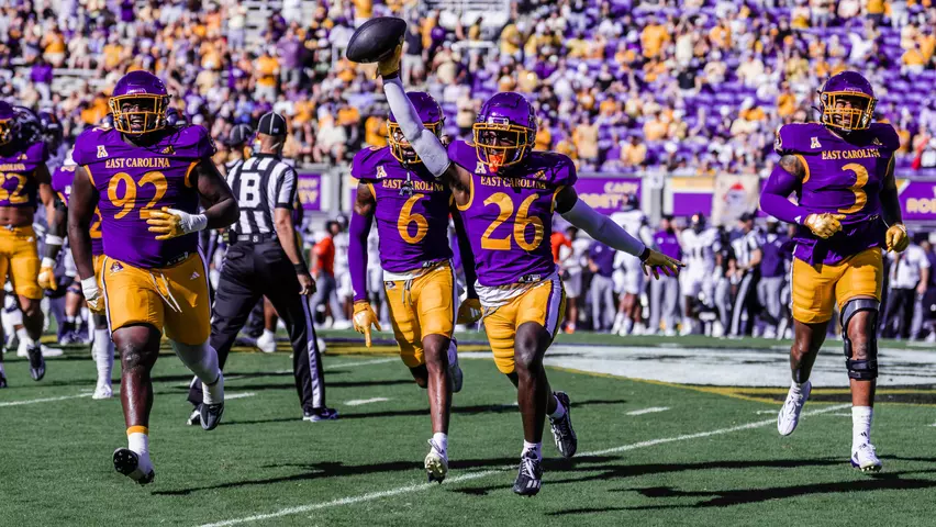 ECU defeats UTSA In AAC opener, 30-20