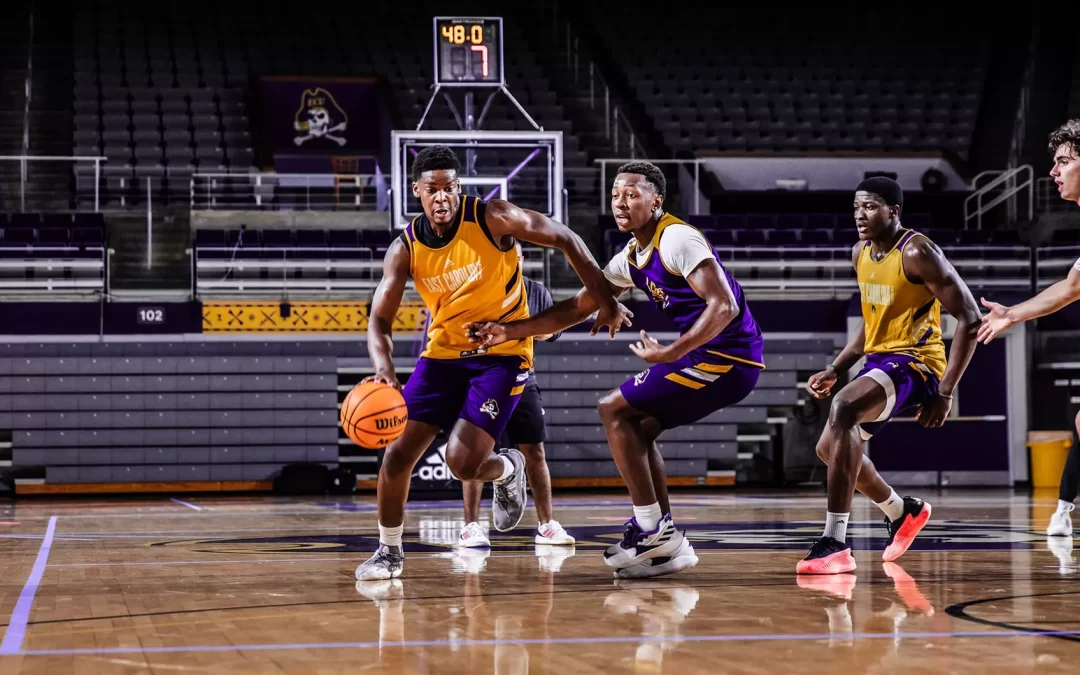 Pirates hold first official men’s basketball practice of 2024-25 season