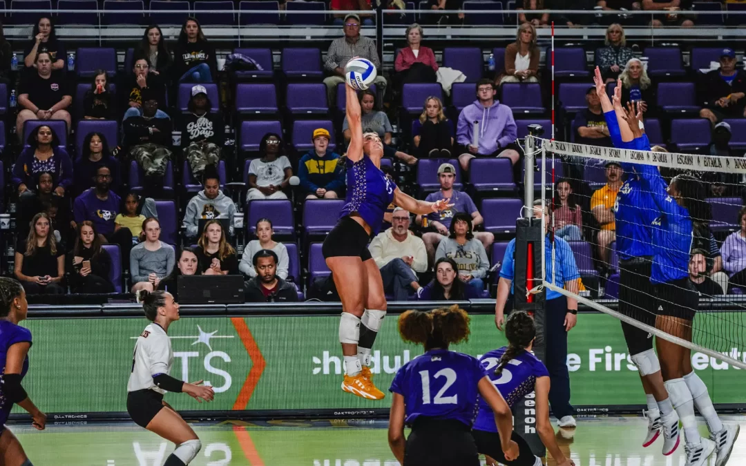 ECU collects five-set win at Temple in regular-season finale