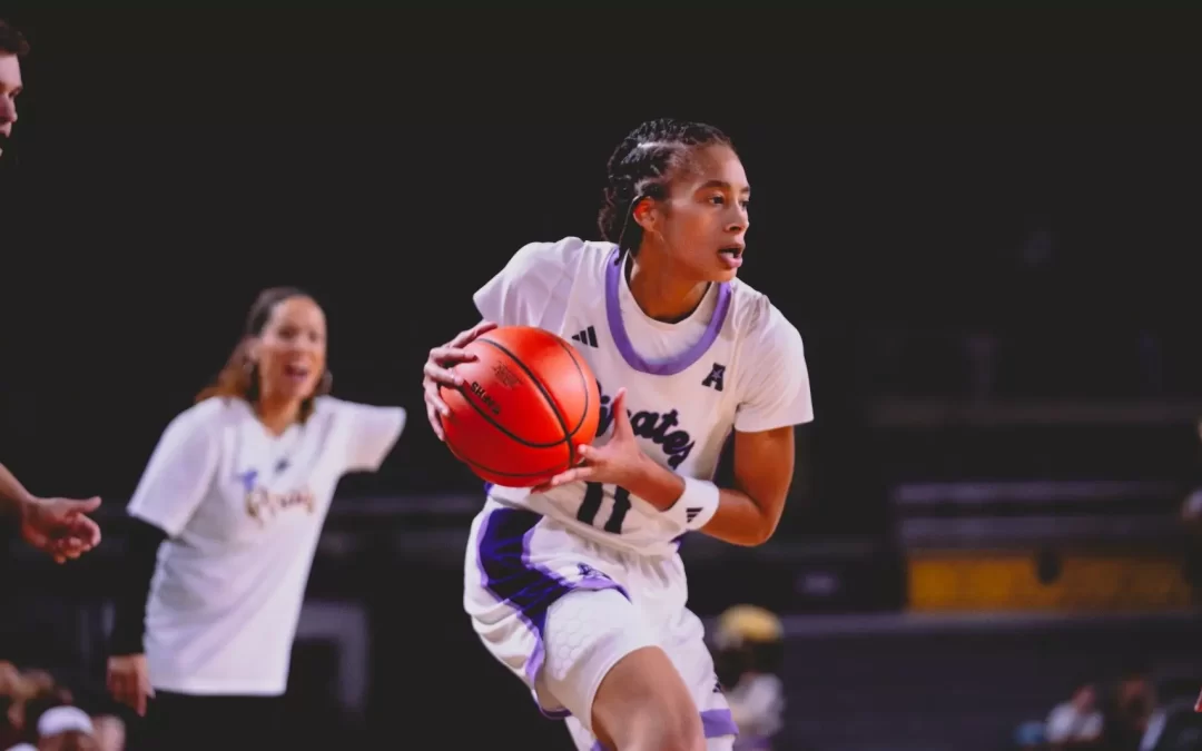 Miller’s career high keys Pirates against Elon, 60-43