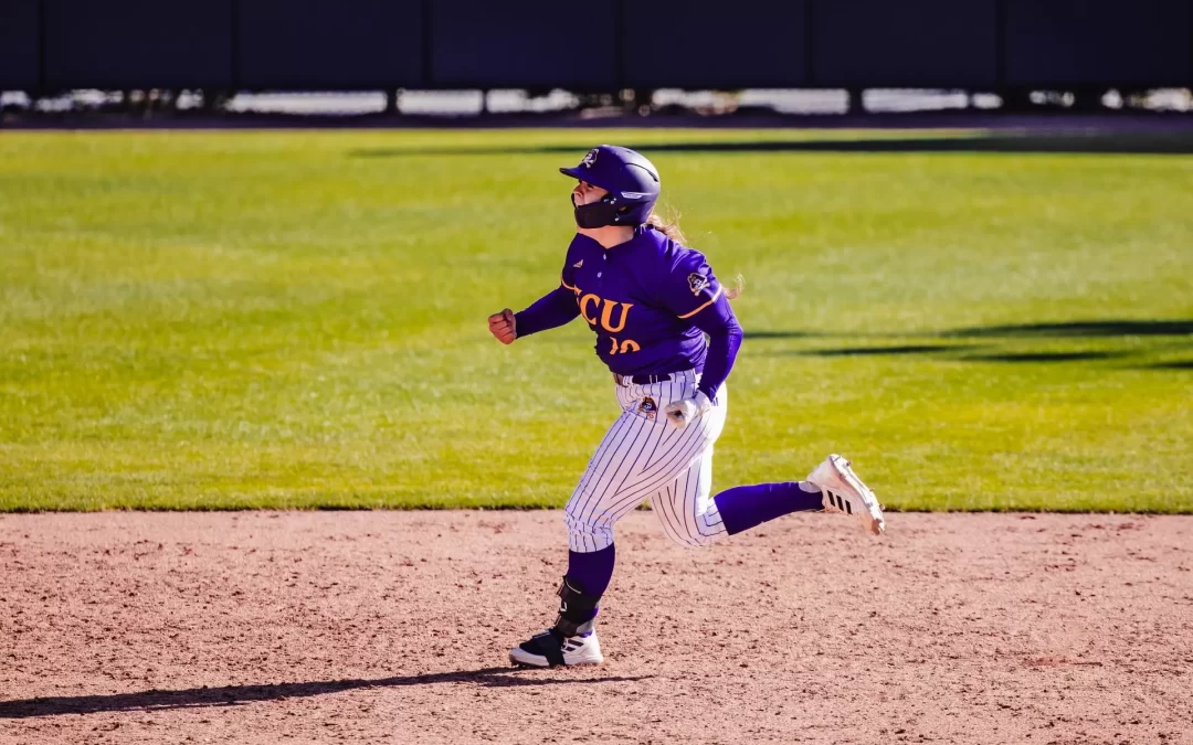 Pirates split first day At Gamecock Invitational
