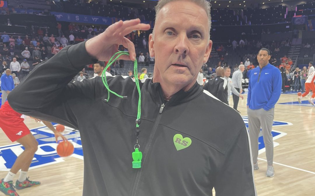 Watch: Referees pay tribute to Raymie Styons during ACC Tournament