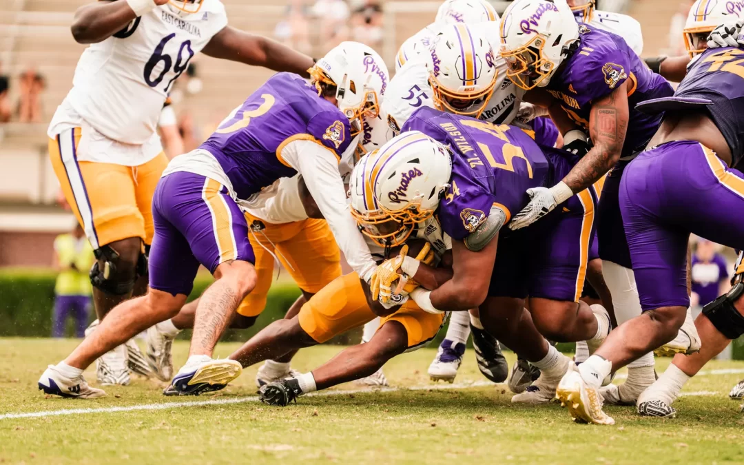 Purple tops Gold in Spring Game, 17-10