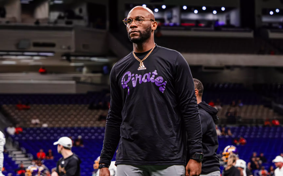 ECU’s Roberts named to 2026 AFCA 35 Under 35 Coaches Leadership Institute