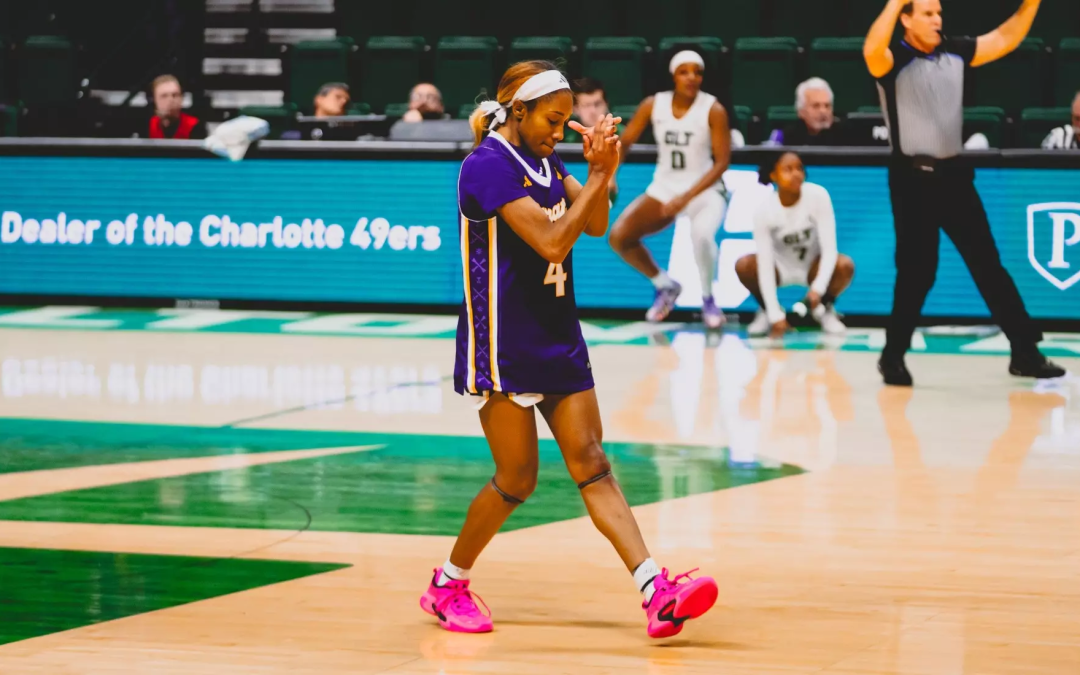 Pirates bounce back, close out Charlotte, 67-61