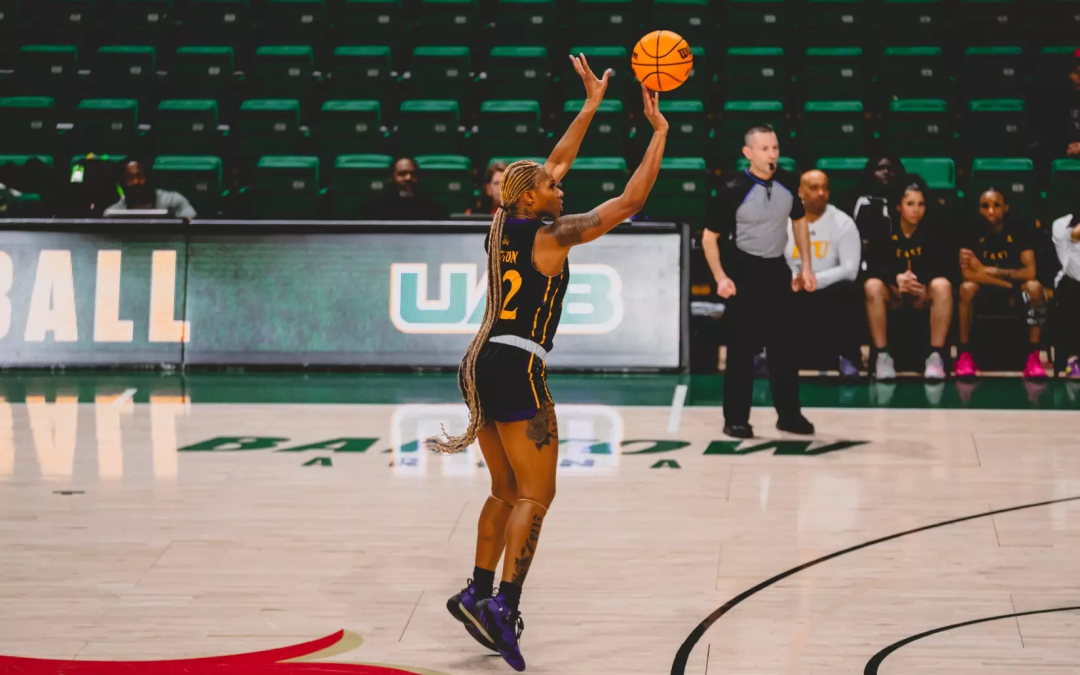 ECU women dominate second half, cruise by UAB, 87-61