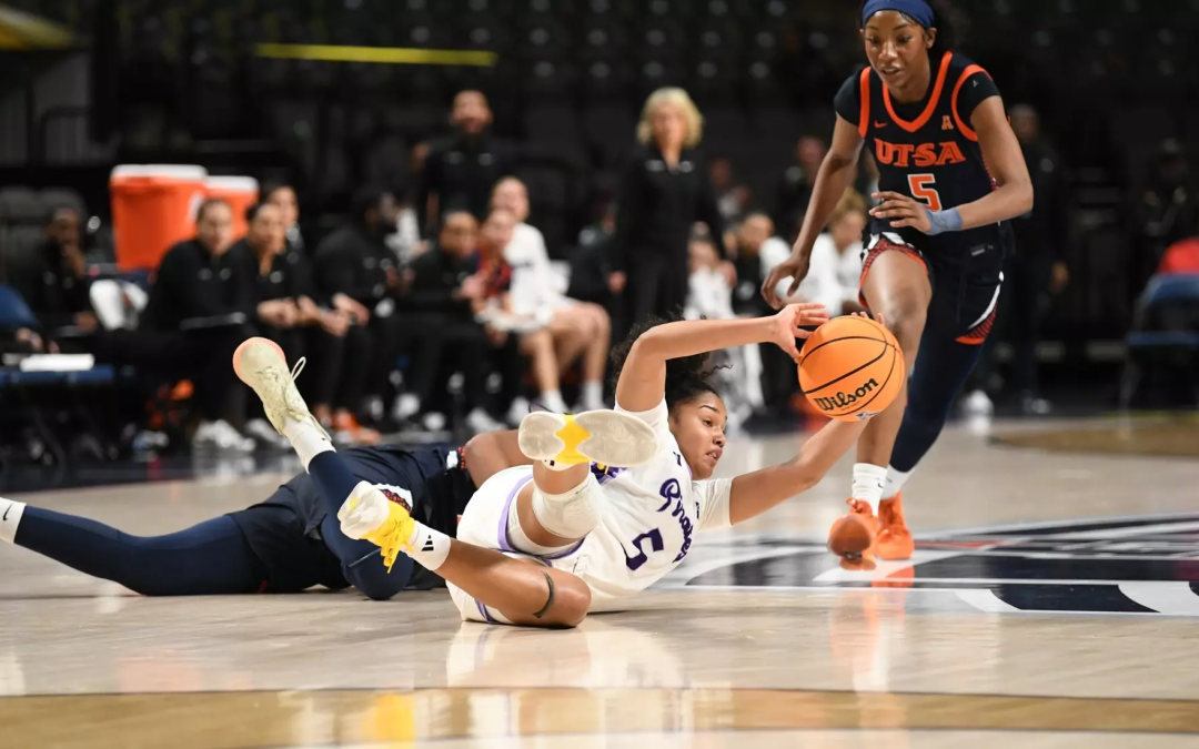 Pirates falter late in American Conference semifinal loss to UTSA, 54-44