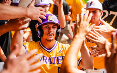 Pirates take series Saturday, Game Three suspended, will resume Sunday